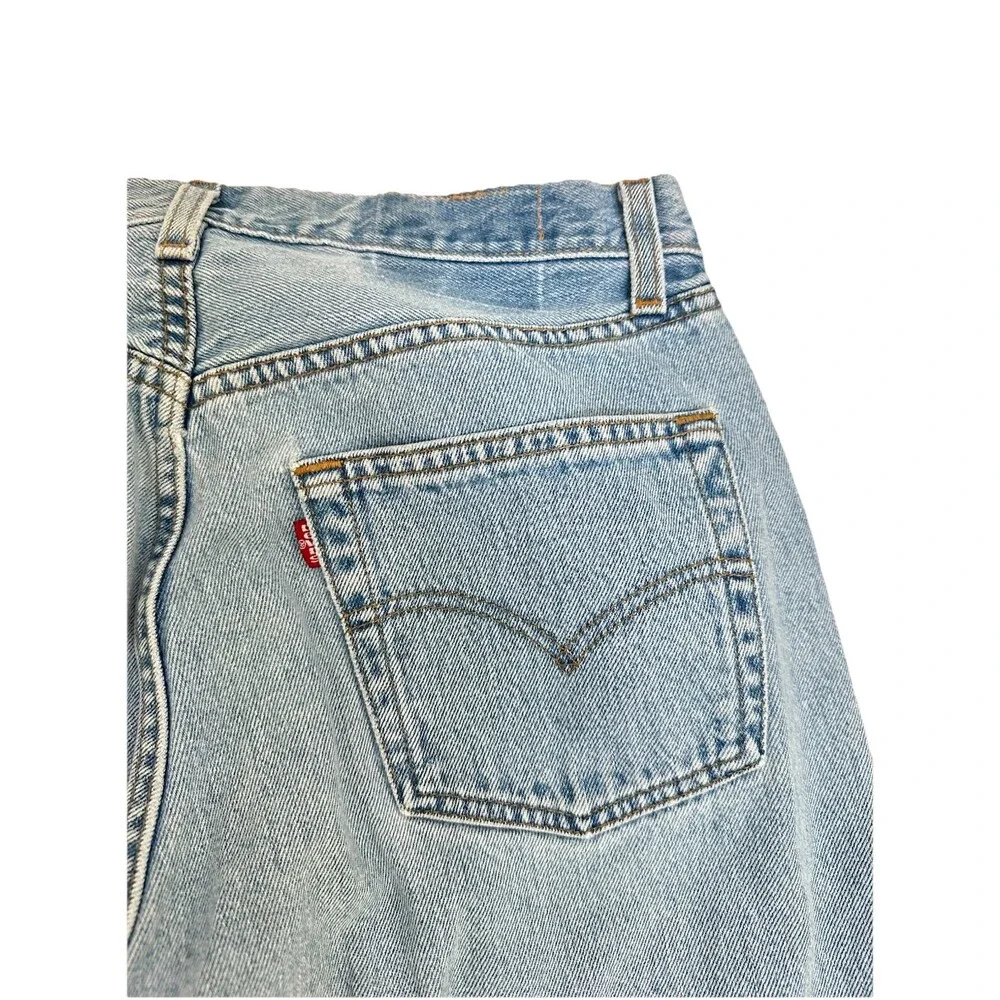 Levi's 501 Straight Leg Jeans Light Blue Cotton Button Fly Regular Fit Men